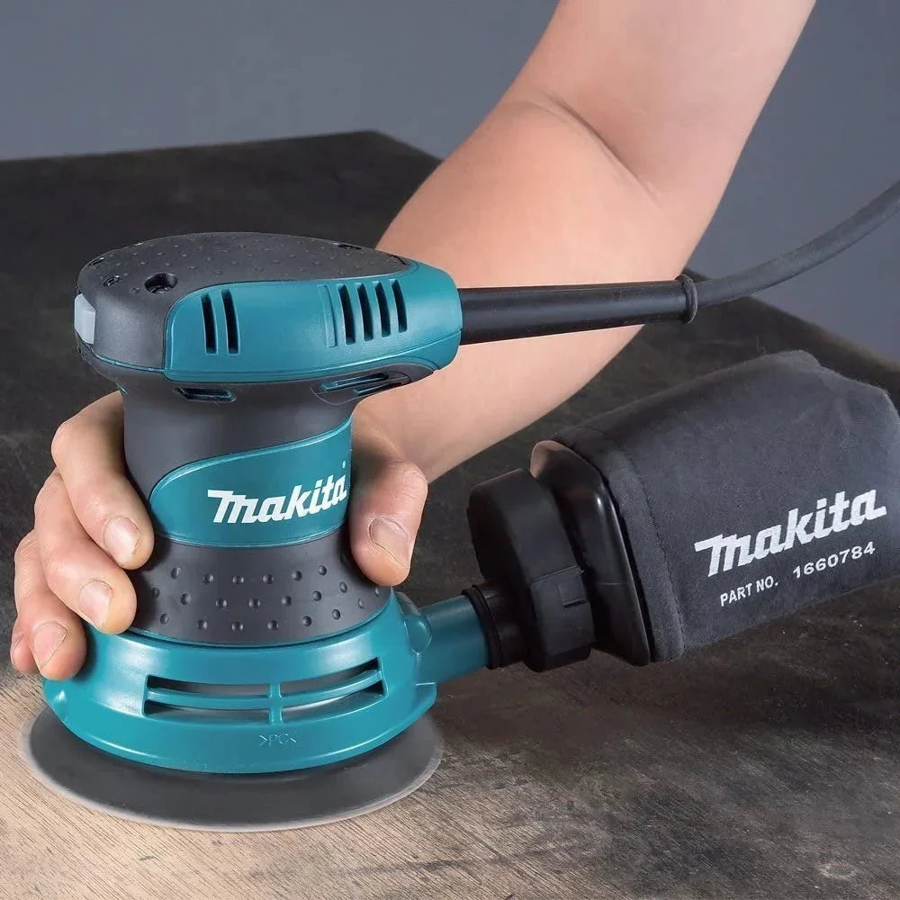 Makita 5 in Random Orbit Sander, 3.0A - BO5030K